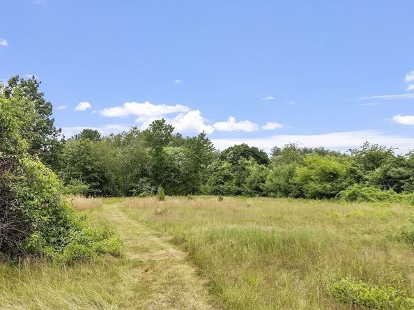 245 Elm St, North Reading MA 01864