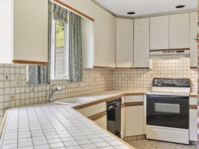 245 Elm St, North Reading MA 01864