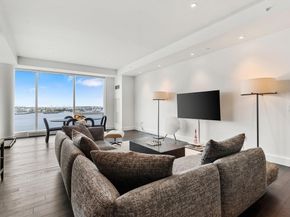 22 Liberty Drive 10D, Boston MA 02210