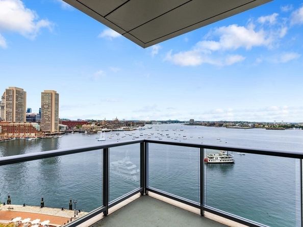 22 Liberty Drive 10D, Boston MA 02210