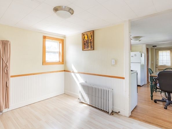 52 High St, Weymouth MA 02189