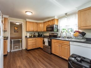 52 High St, Weymouth MA 02189