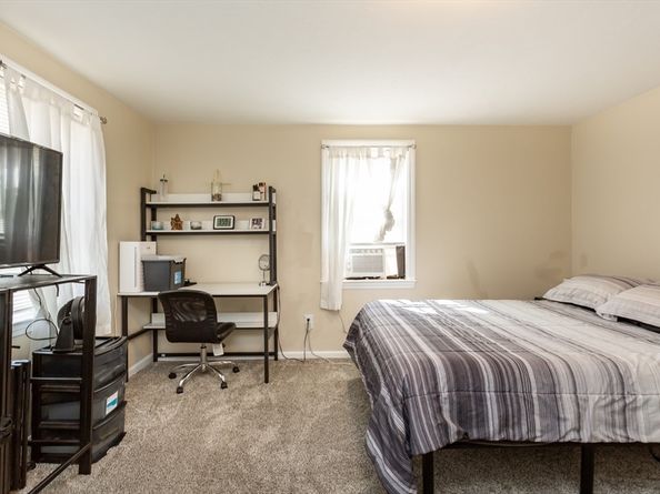 52 High St, Weymouth MA 02189