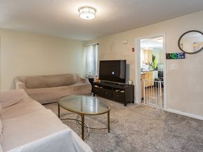 52 High St, Weymouth MA 02189