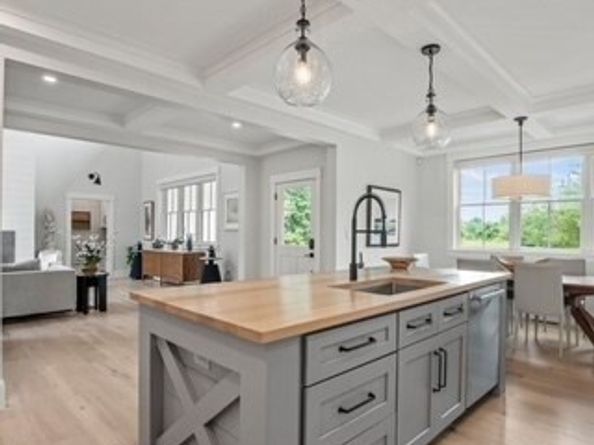 7 Marsh Ave A, Newbury MA 01951