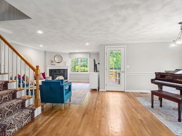31 Forest Lane 31, Hopkinton MA 01748
