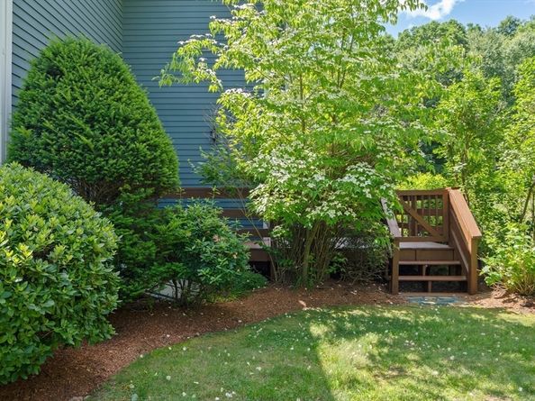 31 Forest Lane 31, Hopkinton MA 01748