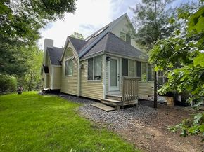 1 Deer Path 1, Hudson MA 01749