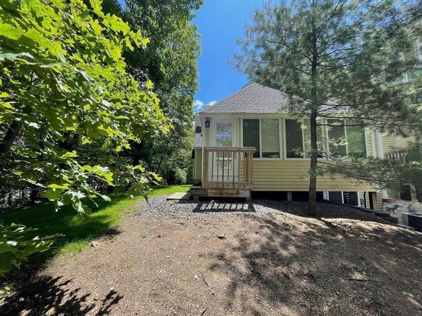 1 Deer Path 1, Hudson MA 01749
