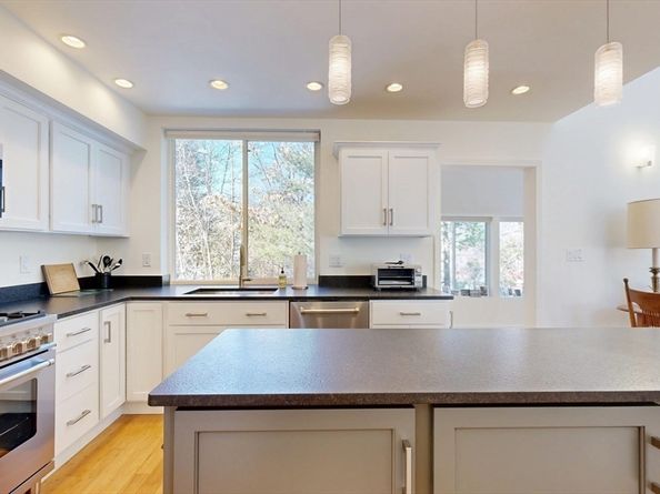 1 Deer Path 1, Hudson MA 01749