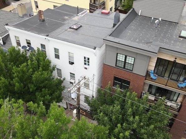 8 Everett St, Boston MA 02128