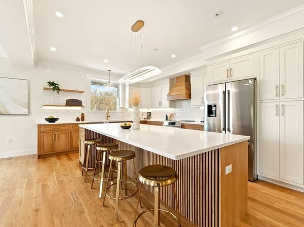 3 Colburn St 1, Gloucester MA 01930