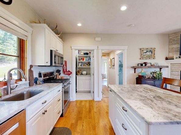 179 Cashman Hill Rd, Ashburnham MA 01430