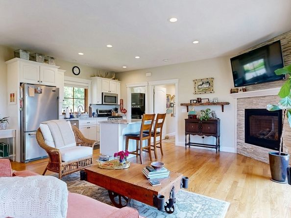179 Cashman Hill Rd, Ashburnham MA 01430