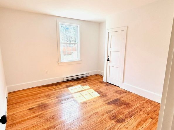 45 Cherry St, Plymouth MA 02360
