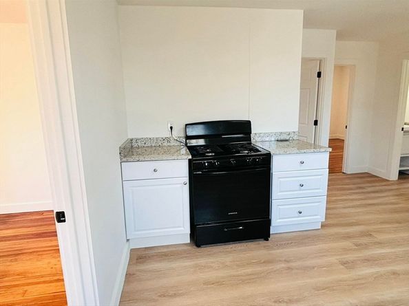 45 Cherry St, Plymouth MA 02360