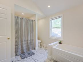 211 Hayden Rowe St, Hopkinton MA 01748