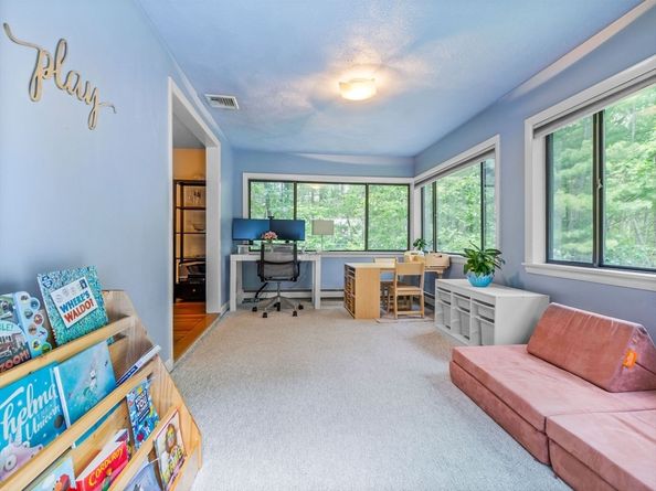 36 Surrey Lane, Sudbury MA 01776