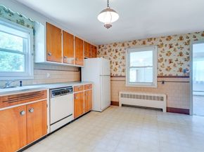 44 Ridgewood Rd, Milton MA 02186
