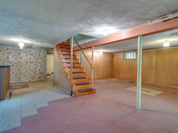 44 Ridgewood Rd, Milton MA 02186
