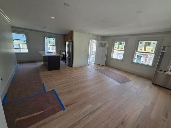 9 Swan St, Beverly MA 01915
