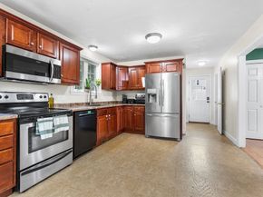55 Edge Hill Dr, Bridgewater MA 02324