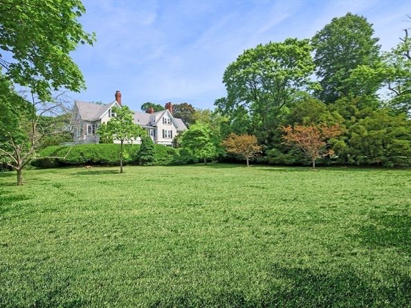 51 Cliff Street, Nahant MA 01908