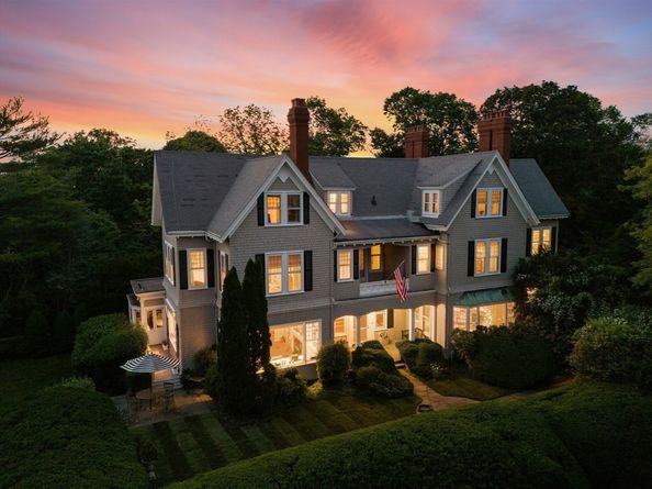 51 Cliff Street, Nahant MA 01908