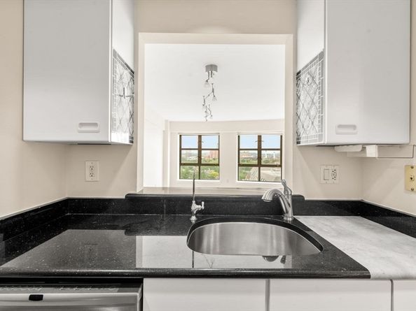 931 Massachusetts Ave 1003, Cambridge MA 02139