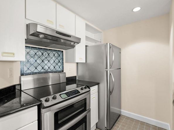 931 Massachusetts Ave 1003, Cambridge MA 02139