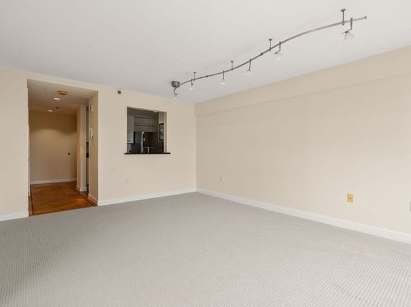 931 Massachusetts Ave 1003, Cambridge MA 02139
