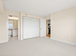 931 Massachusetts Ave 1003, Cambridge MA 02139
