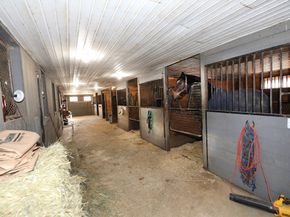 295 Cherry St, Middleboro MA 02346