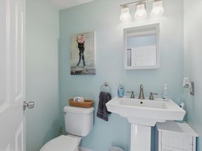 36 King St, Groveland MA 01834