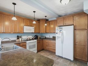 36 King St, Groveland MA 01834