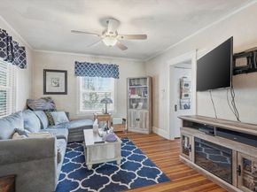 36 King St, Groveland MA 01834