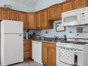 36 King St, Groveland MA 01834