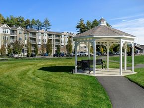 320 Martins Landing Way 210, North Reading MA 01864