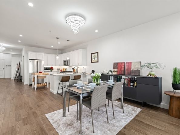 9 Independence Ave 307, Braintree MA 02184