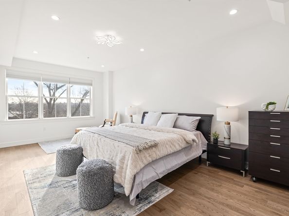 9 Independence Ave 307, Braintree MA 02184