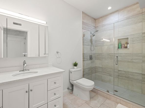 9 Independence Ave 307, Braintree MA 02184