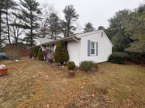 11 Acoaxet Ln, Wareham MA 02576