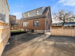 209 High St, Brookline MA 02445