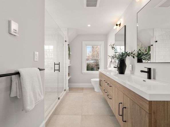 209 High St, Brookline MA 02445