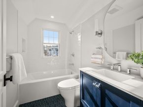 209 High St, Brookline MA 02445