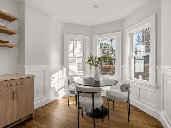 209 High St, Brookline MA 02445