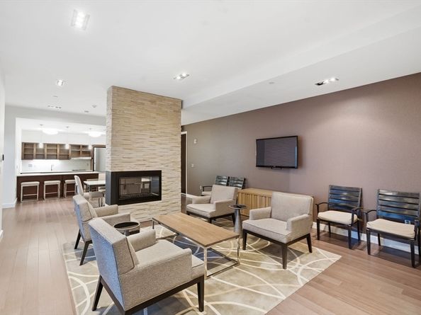 43 Westland Ave 510, Boston MA 02115