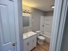 18 Williamsburg Ct 23, Shrewsbury MA 01545