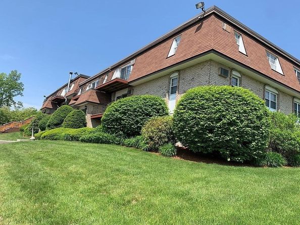 18 Williamsburg Ct 23, Shrewsbury MA 01545