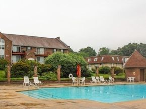 18 Williamsburg Ct 23, Shrewsbury MA 01545